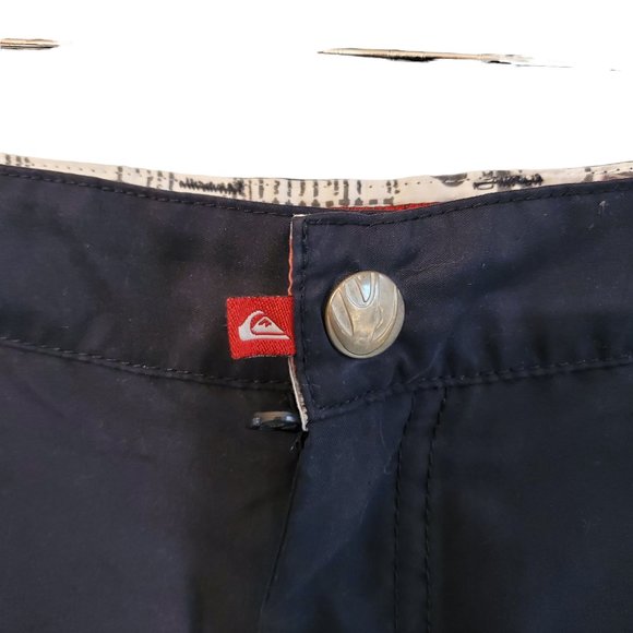 Quiksilver Men's Shorts Size 38‎ - Picture 8 of 10